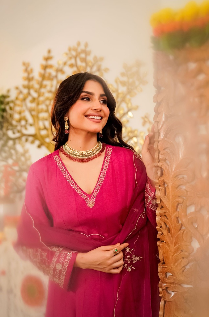 Fuchsia Grace Embroidered Suit Set (S)