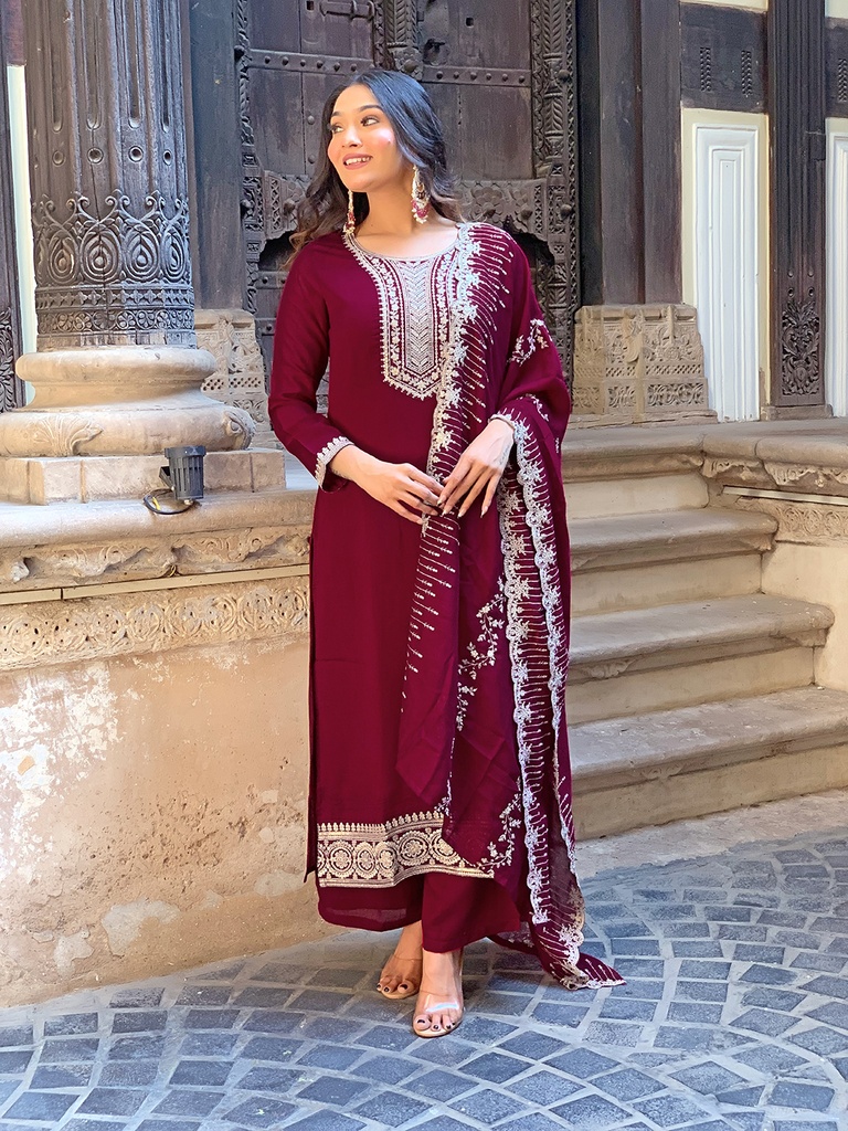 Mehrunisa Embroidered Festive Suit Set (S)