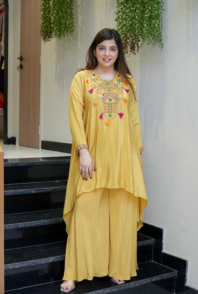 Gulnaar Yellow Embroidered Kurta Set (S)