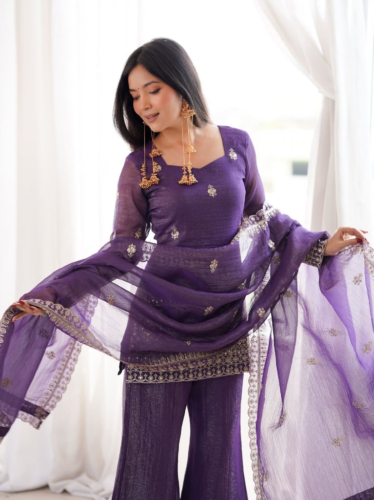 Lavender Embroidered Silk Kurta Set (S)